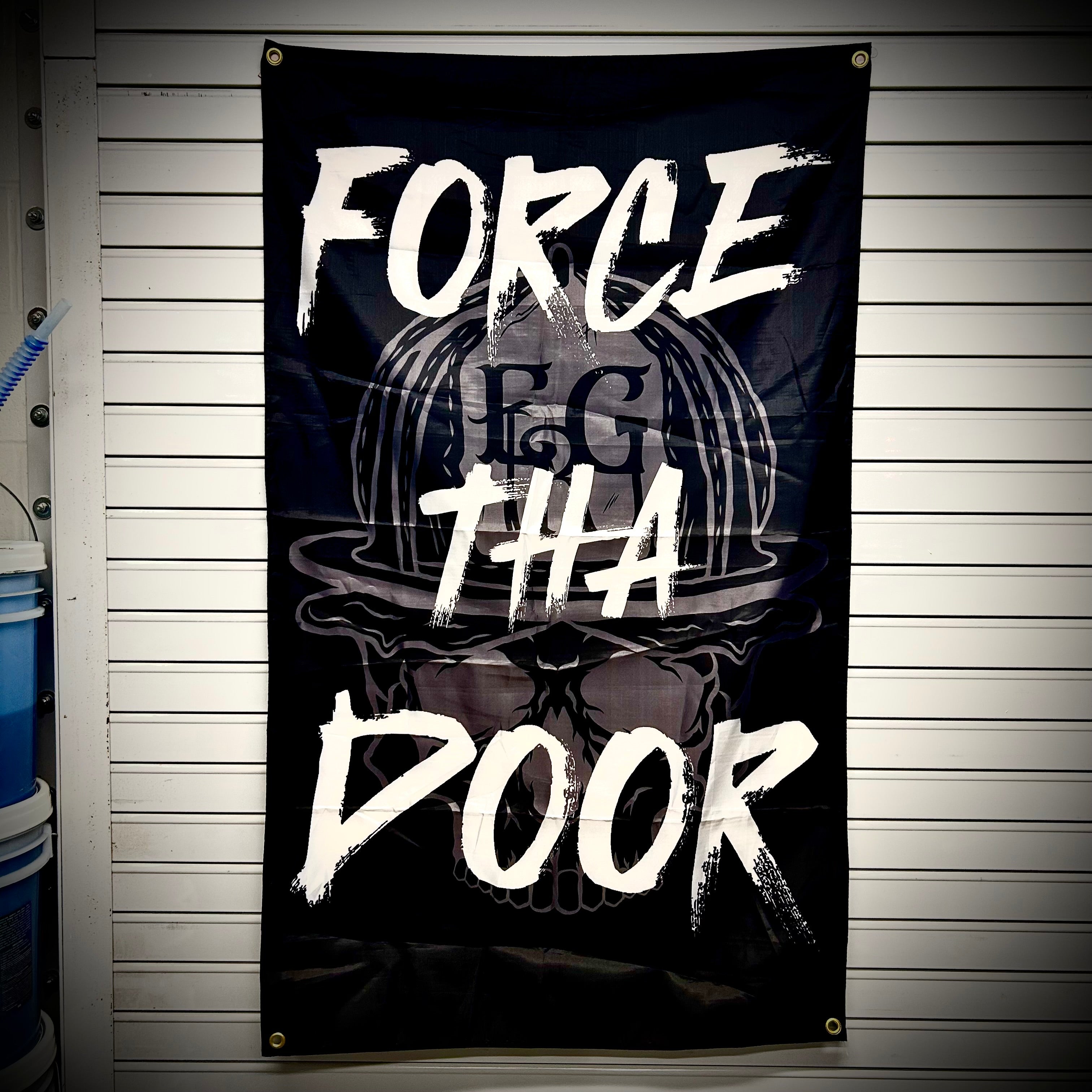 FLAG 3X5 FORCE THA DOOR